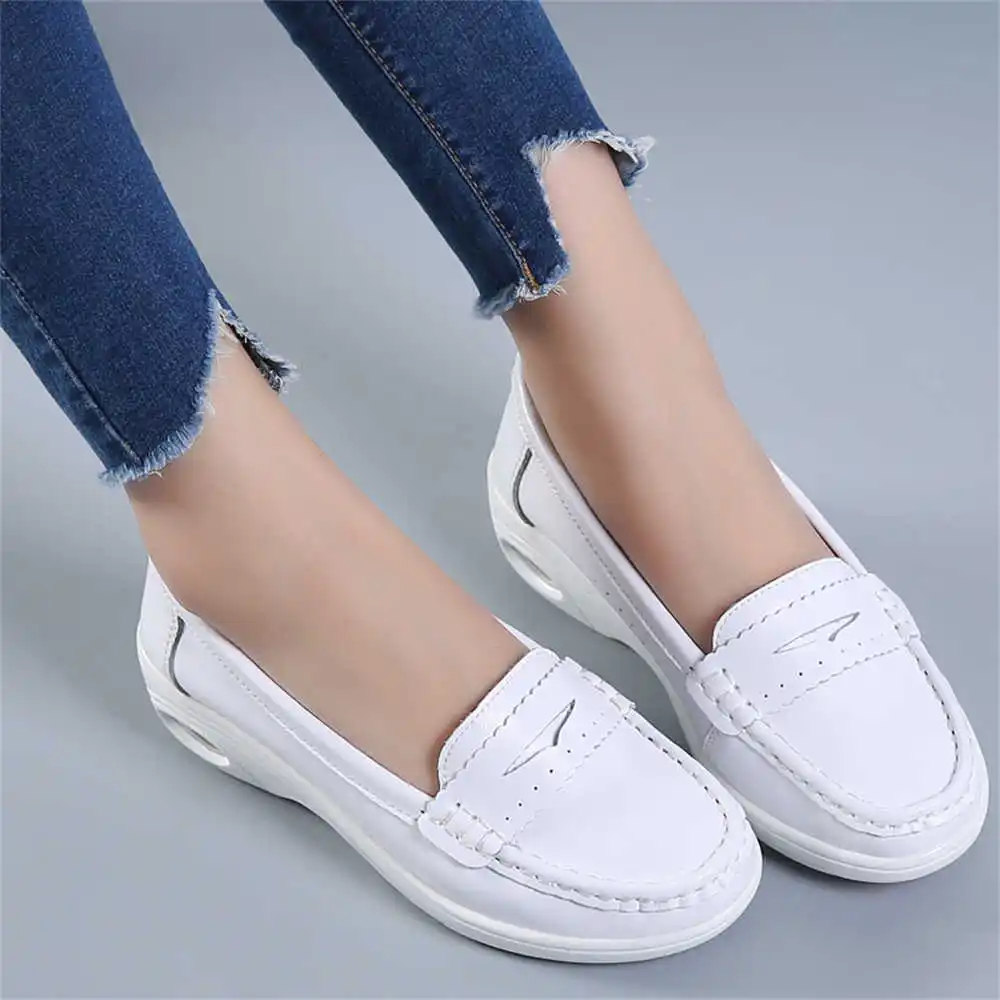Thick Sole Slipon White Traine - مراجعة Vintage Fashion Collecting And Wearing Designer Classics وسعره