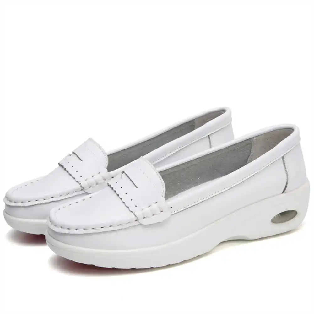Thick Sole Slipon White Traine - مراجعة Vintage Fashion Collecting And Wearing Designer Classics وسعره