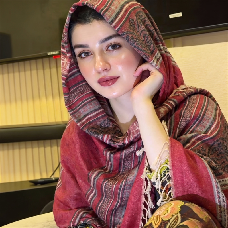 Vintage Paisley Print Hijab Fa - مراجعة Vintage Outdoor Fashion وسعره