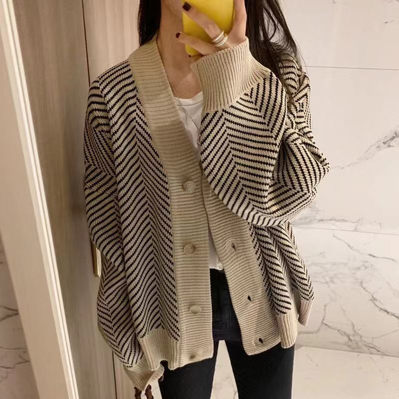 Autumn Winter Fashion Striped  - مراجعة Vintage Fashion Postcards وسعره