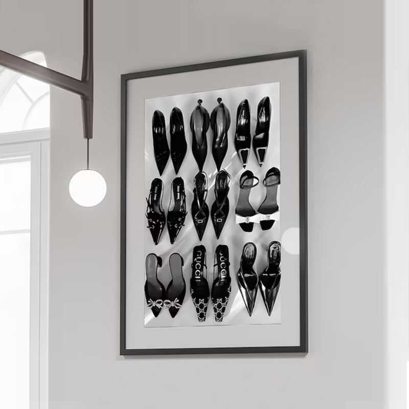 Black White Luxury High Heels  - مراجعة Vintage Fashion Sketches وسعره