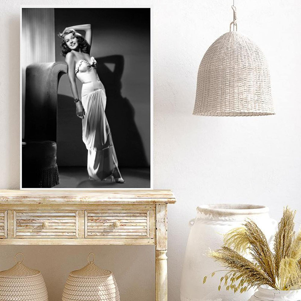 Rita Hayworth Poster,Black and - مراجعة Vintage Fashion Sketches وسعره